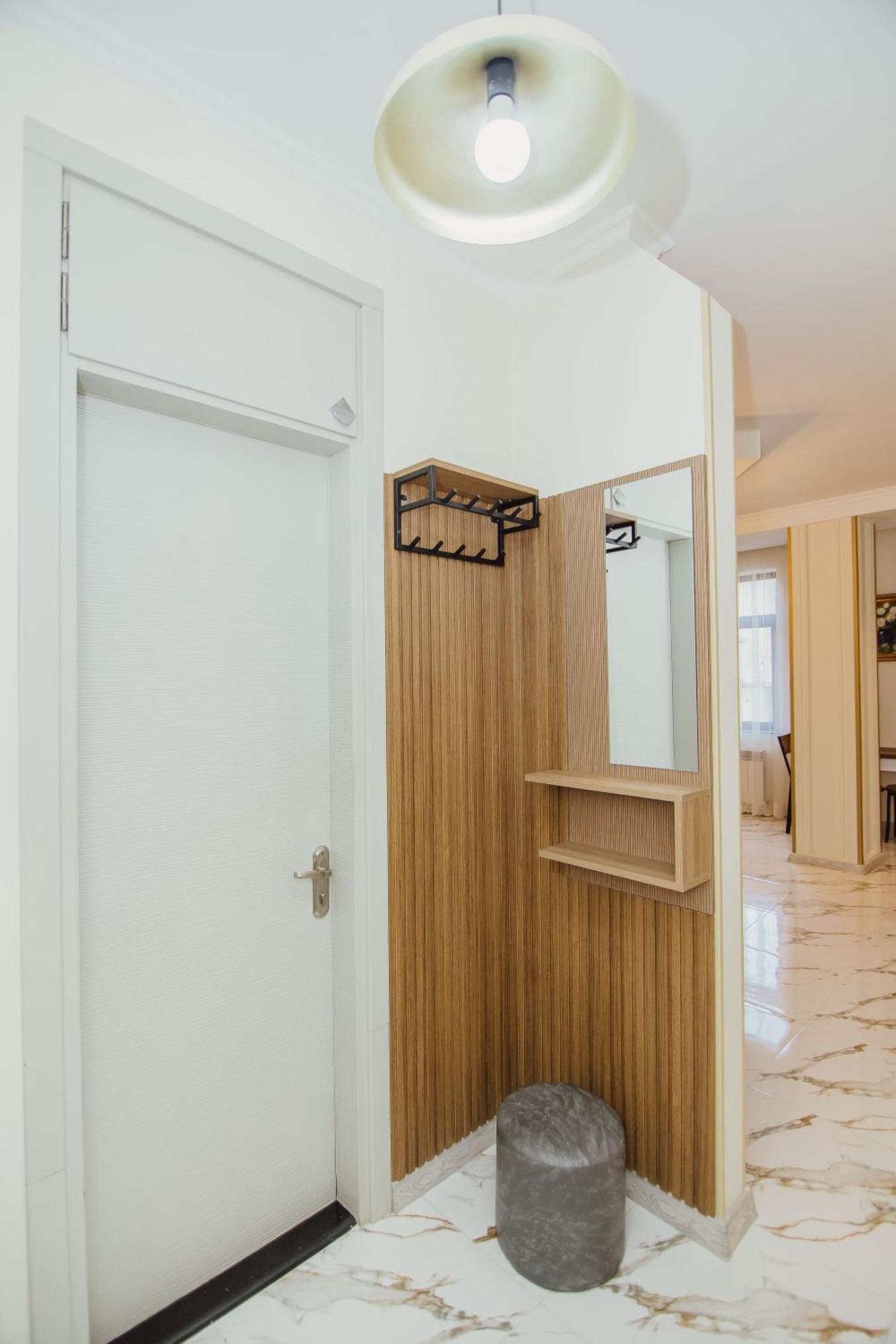 Ekaterine'S Apartments บาทูมิ ห้อง รูปภาพ